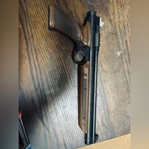 Crosman Model 1322 Medalist